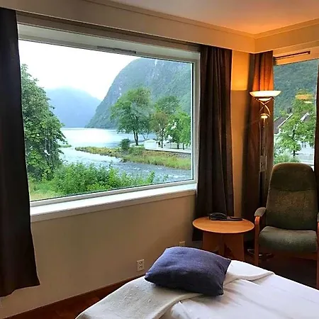 Oren Hotel