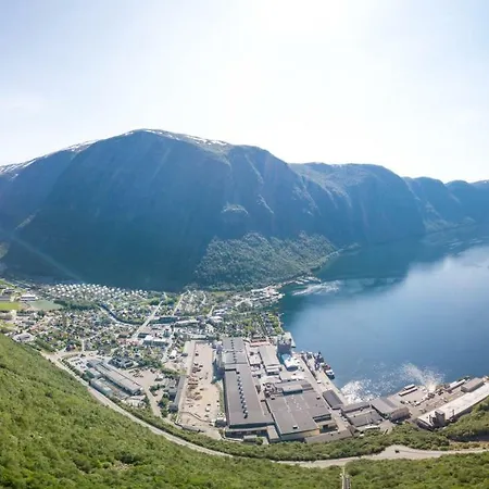 Oren 2* Høyanger